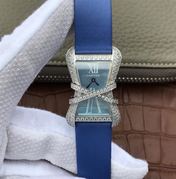 How to buy a High Jewelry replica watch in Fiji?